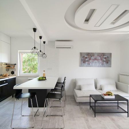 Apartments Eli Labin  Εξωτερικό φωτογραφία