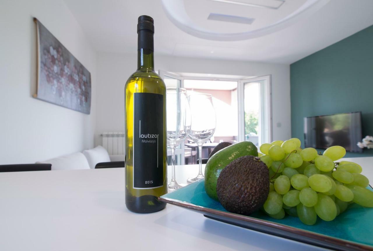Apartments Eli Labin  Εξωτερικό φωτογραφία